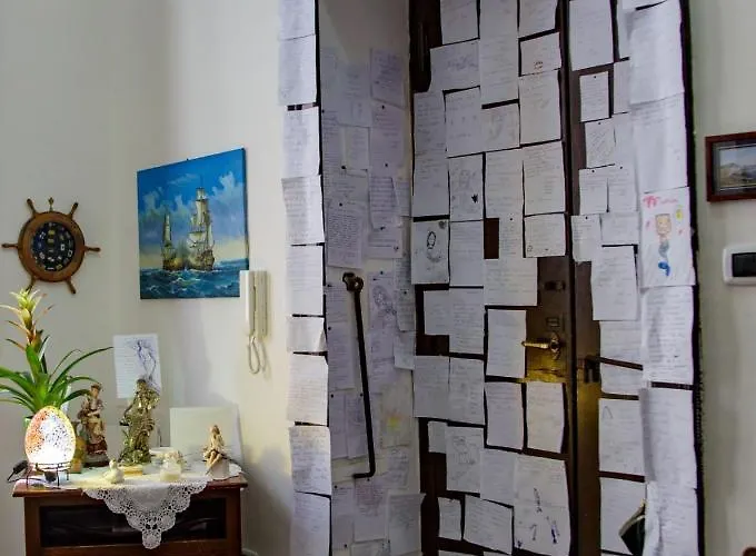 לינה וארוחת בוקר Parthenope's נאפולי