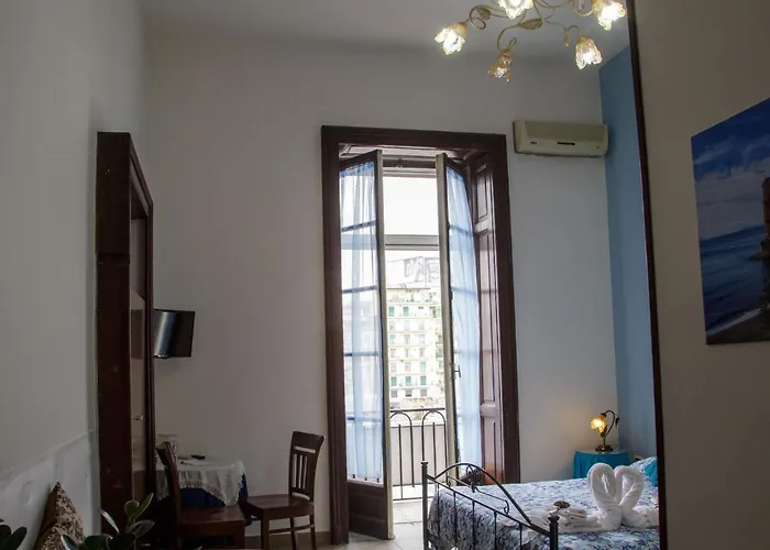 Parthenope's 4* נאפולי