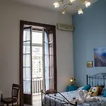 Parthenope's Napoli