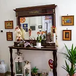 Parthenope's Oda ve Kahvaltı Napoli