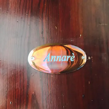 Parthenope's Oda ve Kahvaltı