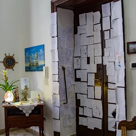 فندق مبيت وإفطار Parthenope's نابولي