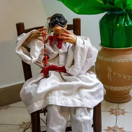 Parthenope's 4* نابولي